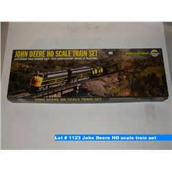 John Deere HO scale train set