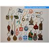 Image 1 : assorted keychains