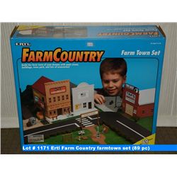 Ertl Farm Country farmtown set (89 pc)