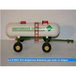 Ertl Anhydrous Ammonia gas tank on wagon