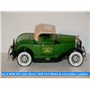 Image 2 : Erlt John Deere 1930 Ford Model A convertible roadster
