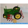 Image 5 : Handmade John Deere display case with precision classics #1, #2, #3 (Ertl John Deere model A tractor