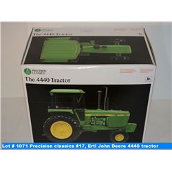 Precision classics #17, Ertl John Deere 4440 tractor