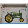 Image 2 : Precision classics #24, Ertl John Deere unstyled model B tractor