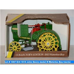Ertl Collector's edition 1915 John Deere model R Waterloo Boy tractor