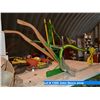 Image 2 : John Deere plow