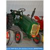 Image 2 : Oliver 60 standard tractor (#46057C62)