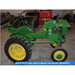John Deere Model LA tractor (#L4000T)
