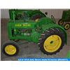 Image 3 : John Deere model B tractor (#334277)