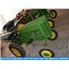 Image 2 : John Deere model M tractor with live hydraulics (#40446)