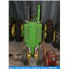 Image 1 : John Deere model G tractor (#28476)
