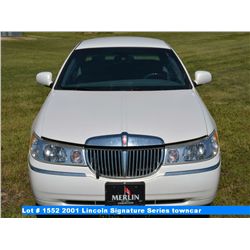 2001 Lincoln Signature Series towncar, (#1LNHM82W41Y657874), 94228 miles
