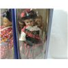 Image 2 : LOT 3 DIFFERENT DOLLS OF THE NATIONS DOLLS