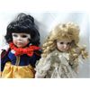 Image 2 : LOT 2 PORCELAIN DOLLS SNOW WHITE AND SWEET FLORAL