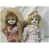 Image 2 : LOT 2 WHITE PORCELAIN DOLLS