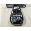 Image 2 : 1:24 SCALE CAR KEVIN HARVICK ET NASCAR