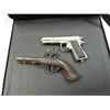 Image 3 : LOT 5 ASSORTED MINI GUN REPLICA BELT BUCKLE YOYO