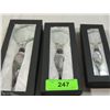 Image 1 : LOT 3 MURANO STYLE GLASS HANDLE MAGNIFYING GLASS