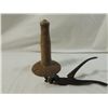 Image 1 : LOT 2 ANTIQUE HOG RING PLIERS & HOG SCRAPPER