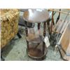 Image 2 : OAK 3 TIER ROUND TABLE