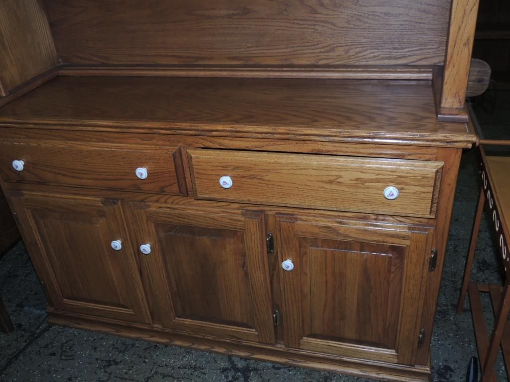 Oak Dining Room Buffet And Hutch 68