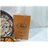 Image 4 : LOT 3 VINTAGE DECORTIVE TIN BOWL AND CIGAR BOX