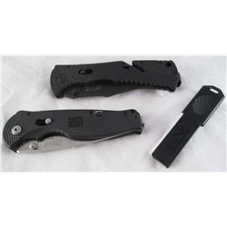 LOT OF 2 SOG SPRING ASSISTED KNIVES & SOG TOOL