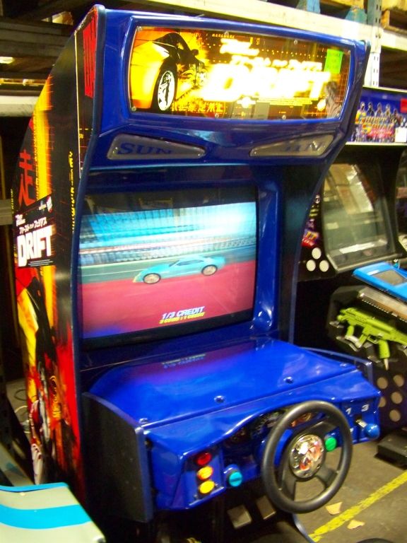 FAST AND FURIOUS DRIFT 33" DRIVER ARCADE GAME