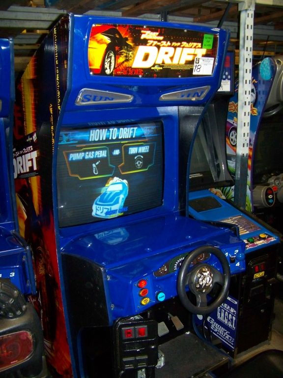FAST AND FURIOUS DRIFT 33" DRIVER ARCADE GAME