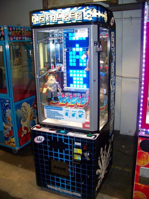 STACKER CLUB BLUE PRIZE REDEMPTION GAME