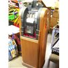 Image 1 : 1933 MILLS .10 CENT EXTRAORDINARY CONSOLE SLOT