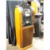 Image 3 : 1933 MILLS 5 CENT EXTRAORDINARY CLUB CONSOLE SLOT