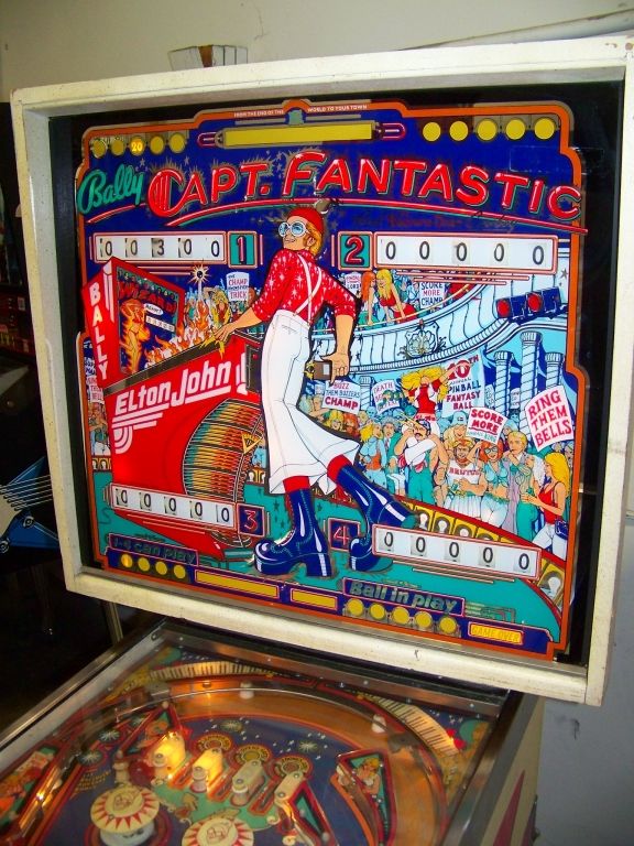 CAPTAIN FANTASTIC PINBALL MACHINE BALLY E.M.