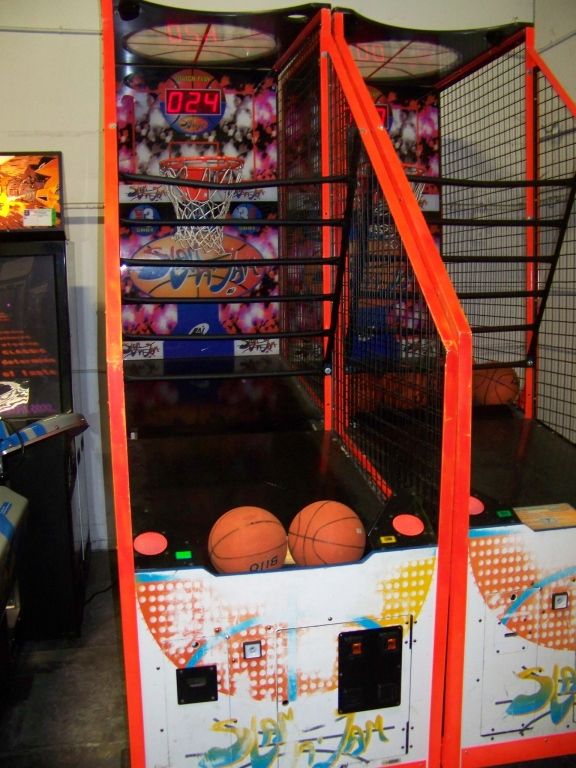 SLAM N JAM BASKETBALL ARCADE GAME