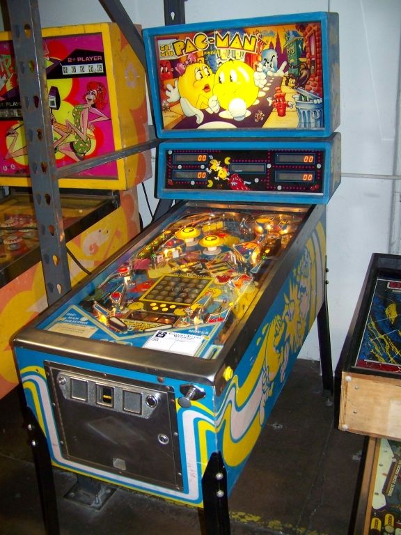 MR & MRS PACMAN PINBALL MACHINE BALLY