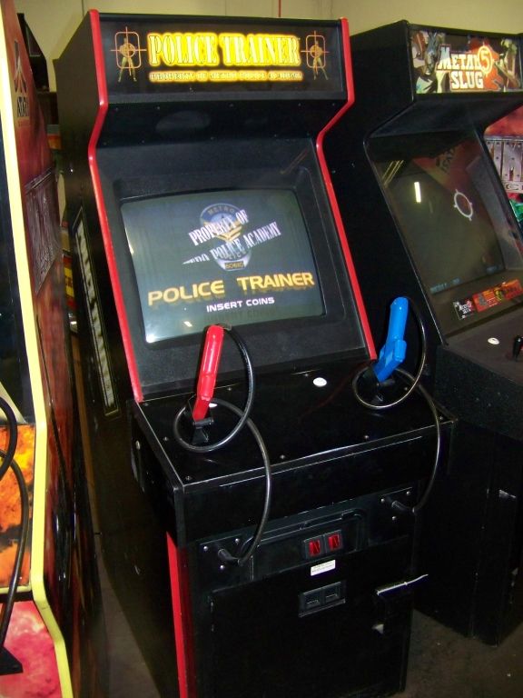 POLICE TRAINER SHOOTER ARCADE GAME