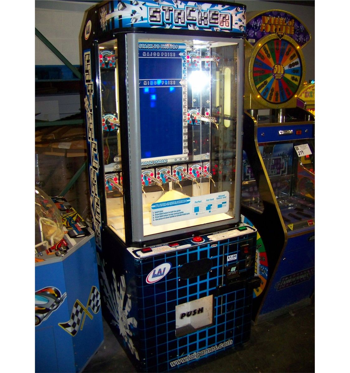 STACKER CLUB PRIZE REDEMPTION GAME LAI GAMES