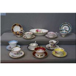 A selection of collectible cups and saucers including Royal Albert, Aynsley, Paragon etc. and a Roya