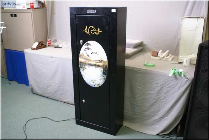 H S Cabinet Metal Gun Cabinet W Ducks Unlimited Sticker Log W