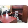 Image 2 : MAHOGANY U-SHAPE EXECUTIVE DESK W/ HUTCH