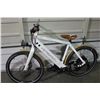 Image 1 : WHITE THOMUS STROMER ELECTRIC BIKE