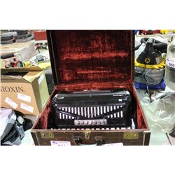 SOLOCONE ACCORDIAN IN CASE