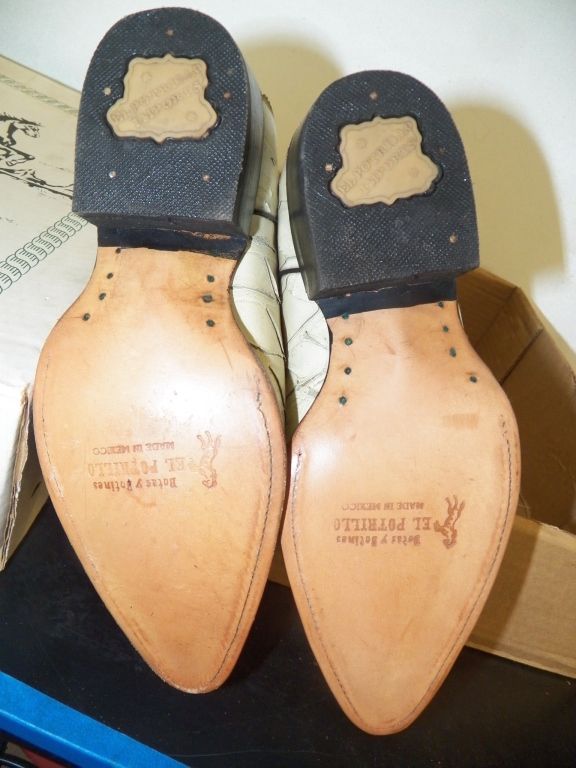 El Potrillo Boots Bone Color Snake Skin Boots (New in Box) We Believe they are size 8