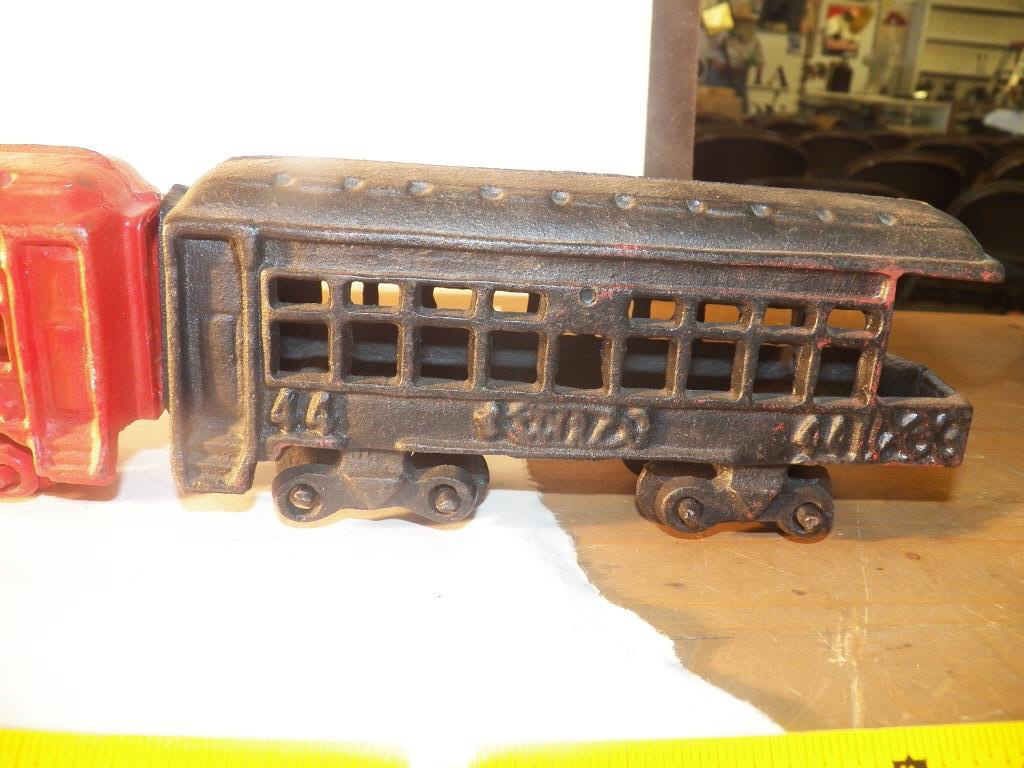 Washington 44 Cast Iron Train Set Vintage Cast Iron Train Set 5 cars