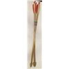 Image 1 : Bear Archery cedar arrows (1970) 5-Vintage Archery Arrows