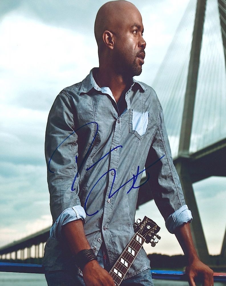 Darius Rucker Signed 8x10 Photo (PA LOA)
