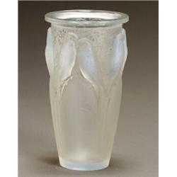 René Lalique Molded Opalescent Glass 'Ceylan' Vase...