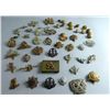 Image 1 : Collection of British military badges and buttons