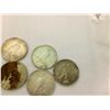 Image 2 : 5 SILVER PEACE DOLLARS.