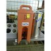 Image 1 : Cambro Tea Dispenser